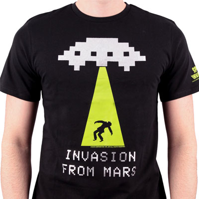 Invasion From Mars Noir par Taito  16,95 € - Stickboutik.com